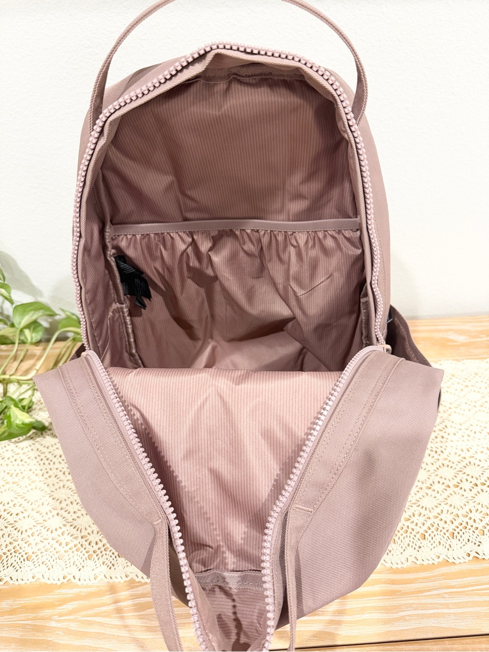 Herschel Supply Company Backpack in Dusty Rose - Picture 6 of 7